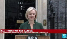 REPLAY - Liz Truss prononce son dernier discours avant la passation de pouvoir