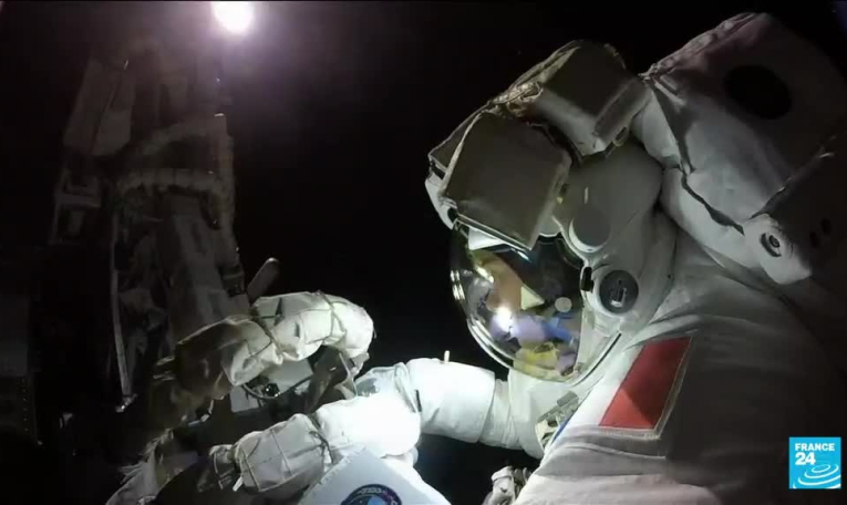 Un essai de missile anti-satellite russe met en danger l'équipage de l'ISS