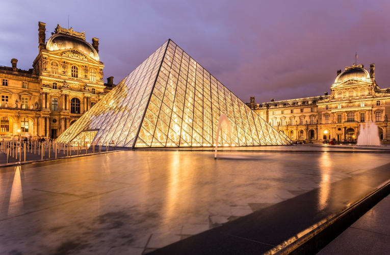 Louvre, Panthéon, Arc de triomphe : les prix flambent en 2024