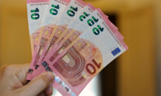 ( AFP / ERIC PIERMONT )