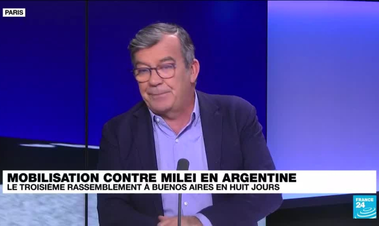 Argentine : à peine au pouvoir, Javier Mileil multiplie les tentatives de dérégulation de l'économie