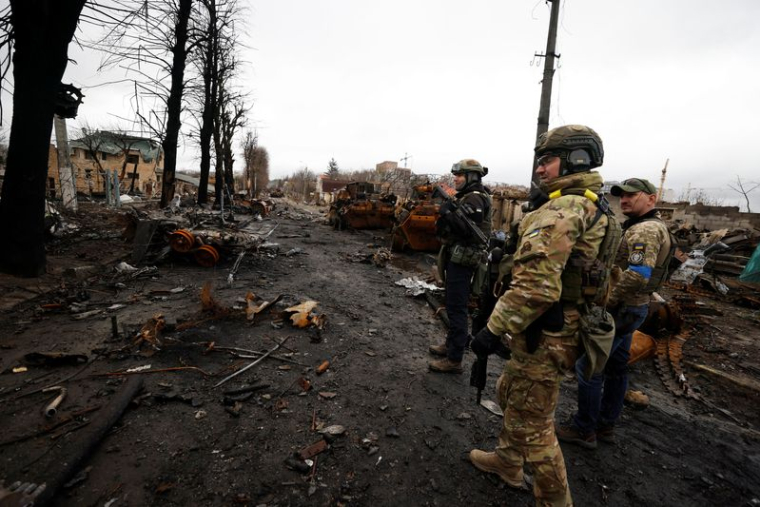 UKRAINE: LES CORPS DE CIVILS JONCHENT LES RUES DE BOUTCHA APRÈS LE RETRAIT RUSSE