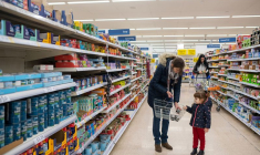 ZONE EURO: LES VENTES AU DÉTAIL AUGMENTENT MOINS QUE PRÉVU EN JUILLET