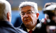 FRANCE: MÉLENCHON VEUT GELER LES PRIX DE L'ESSENCE ET DE CERTAINS PRODUITS