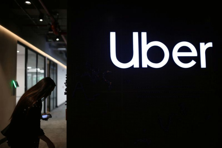 UBER ACCUSE UNE PERTE DE $2,9 MDS, PERÇOIT DES SIGNES ENCOURAGEANTS DANS LE DÉCONFINEMENT