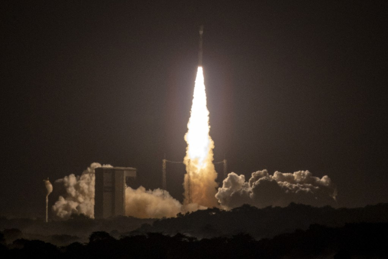 Le lanceur Vega-C a lancé le satellite SMILE mardi 19 mai, depuis la base de Kourou (illustration) ( AFP / RONAN LIETAR )