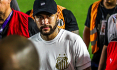 Neymar attendu à Santos ce mercredi