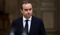 PHOTO DE FICHIER : Déclaration du Premier ministre français sortant, M. Lecornu, à Matignon, à Paris