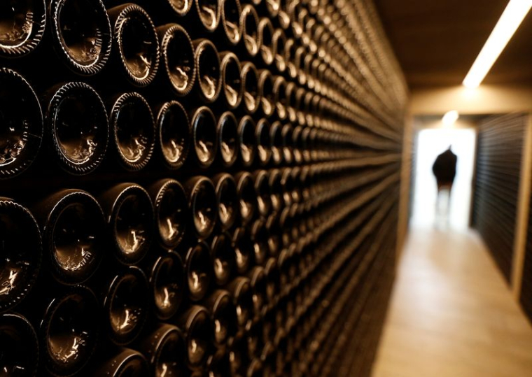 LES EXPORTATEURS FRANÇAIS DE VIN DÉPLORENT LE MAINTIEN DES TARIFS US