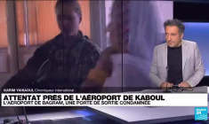 Attentats à l'aéroport de Kaboul : comment continuer d'évacuer malgré les risques ?