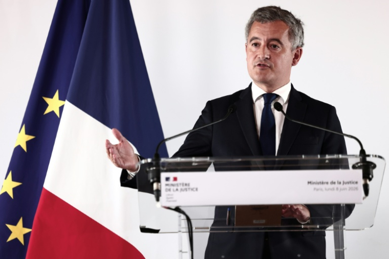 Le ministre de la Justice Gérald Darmanin, lors d'une conférence de presse à Paris ,le 8 juin 2026 ( AFP / Behrouz MEHRI )