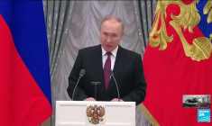 Volodymyr Zelensky en visite surprise à Bakhmout