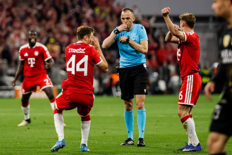 « Le Bayern éliminé à cause d’un scandale arbitral » : la presse allemande enrage