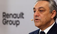 Luca De Meo, le 6 décembre 2023, à Boulogne-Billancourt ( AFP / ALAIN JOCARD )