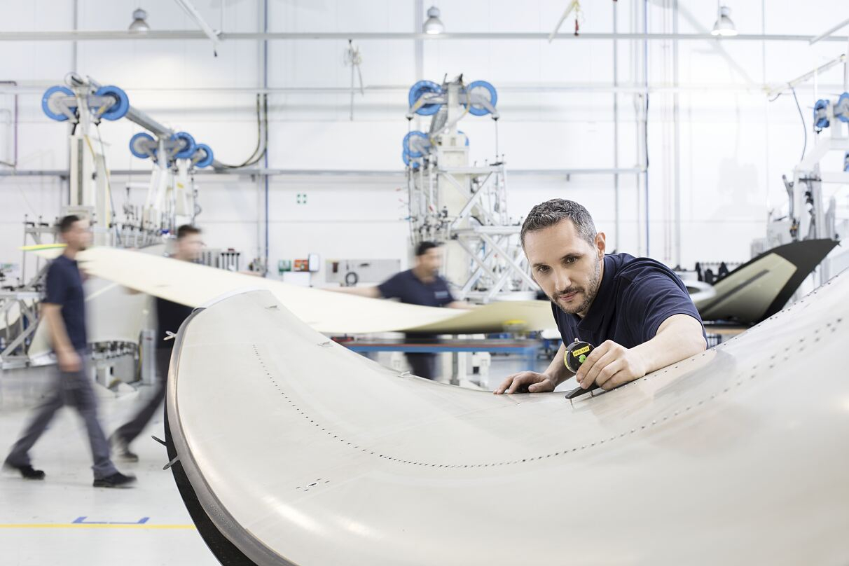 Fabrication d'un winglet dans une des usines du groupe (crédit : FACC Bartsch)