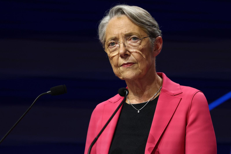 La Première ministre Elisabeth Borne samedi 15 avril à Paris. ( AFP / THOMAS SAMSON )