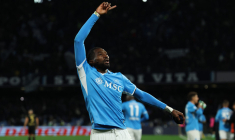 Le Napoli maintient le cap en tête de la Serie A