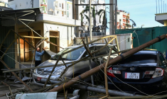 Une rue du secteur de Quy Nhon dans le région de de Gia Lai au Vietnam le 7 novembre 2025, après le passage du typhon Kalmaegi. ( AFP / Nhac NGUYEN )
