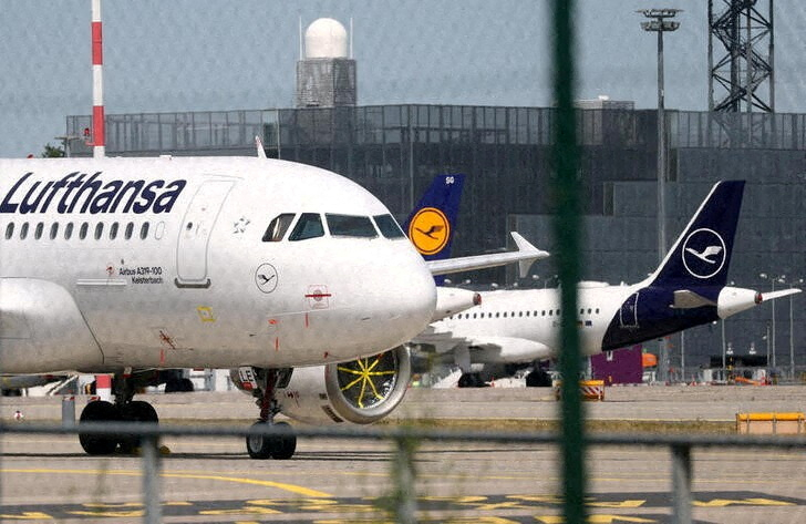 LUFTHANSA EN DISCUSSIONS POUR ACHETER 40% D'ITA AIRWAYS, SELON DES SOURCES
