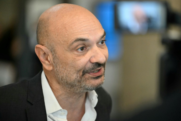 L'avocat de Bastien Vives, Me Richard Malka, au tribunal correctionnel de Nanterre (Hauts-deSeine) le 27 mai 2025 ( AFP / Hugo MATHY )