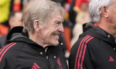 Sir Kenny Dalglish dévoile par inadvertance souffrir d’un cancer