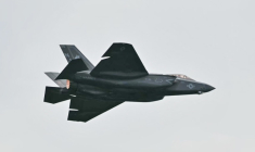 Un F-35 dans le ciel de Washington, le 4 juillet 2026 ( AFP / Mandel NGAN )