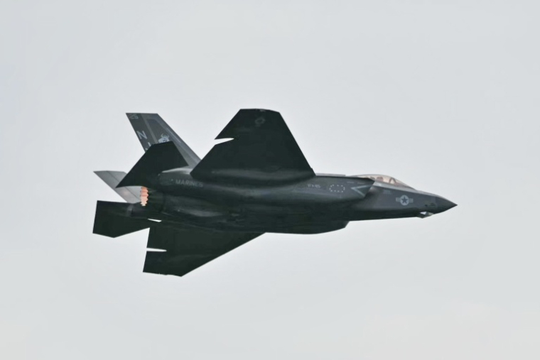 Un F-35 dans le ciel de Washington, le 4 juillet 2026 ( AFP / Mandel NGAN )