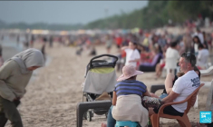 Bali : face aux déchets touristiques, l'île mise sur le "crédit plastique"