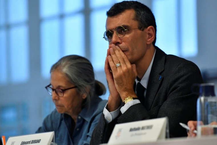 Le juge des enfants Edouard Durand, alors co-président de la Ciivise, lors de l'audition d'une victime d'abus sexuels, le 21 septembre 2022 à Paris ( AFP / JULIEN DE ROSA )