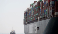 CANAL DE SUEZ: L'EVER GIVEN LÈVE L'ANCRE APRÈS AVOIR ÉTÉ BLOQUÉ EN EGYPTE