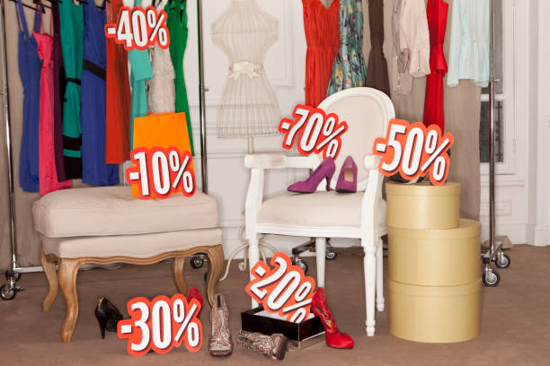 Des marques comme Kiabi, Gemo, ou La Halle ont des rayons "déstockage" permanents