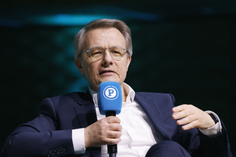 Dominique Schelcher à Boulogne-Billancourt, le 25 mars 2025 ( AFP / LUDOVIC MARIN )