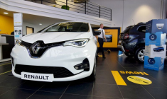 RENAULT: POSSIBLE COTATION DE L'ACTIVITÉ ÉLECTRIQUE FIN 2023