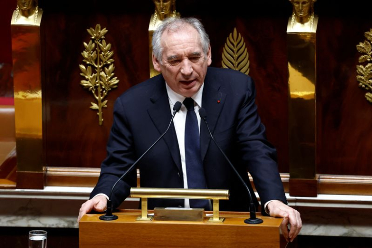 Le Premier ministre français François Bayrou prononce un discours à l'Assemblée nationale à Paris