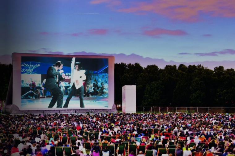 Où se faire une toile en plein air à Paris cet été ? Crédit photo : https://lavillette.com/programmation/cinema-en-plein-air