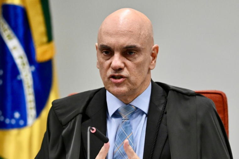 Le juge de la Cour suprême brésilienne Alexandre de Moraes, le 9 juin 2025 à Brasilia ( AFP / EVARISTO SA                   )
