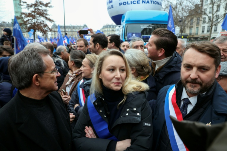 L'eurodéputée d'extrême droite Marion Maréchal lors d'une manifestation de soutien à la police nationale à l'appel du syndicat policier Alliance, qui dénonce un manque de moyens, le 31 janvier 2026 à Paris  ( AFP / Alain JOCARD )