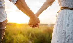 La donation au dernier vivant, ou donation entre époux, est une technique patrimoniale permettant d’avantager le conjoint survivant