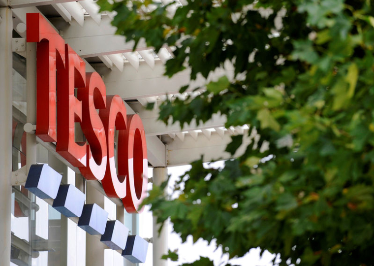 RALENTISSEMENT DE LA CROISSANCE DES VENTES DE TESCO AU 1ER TRIMESTRE