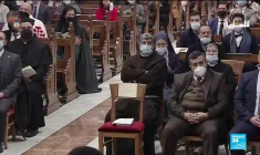 Noël en pleine pandémie de Covid-19 : partout dans le monde, une célébration "distancée"