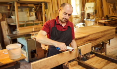 Nicolas se verse un salaire depuis son EURL. Il est imposé à l’impôt sur le revenu.