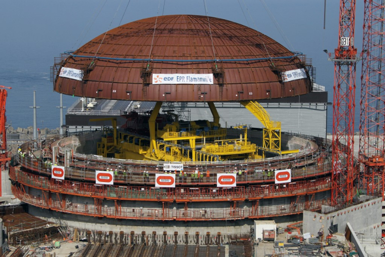 Le chantier de l'EPR de Flamanville, le 16 juillet 2013. (illustration) ( AFP / CHARLY TRIBALLEAU )