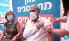 Covid-19 en France : une 3e dose de vaccin recommandée pour les plus de 65 ans