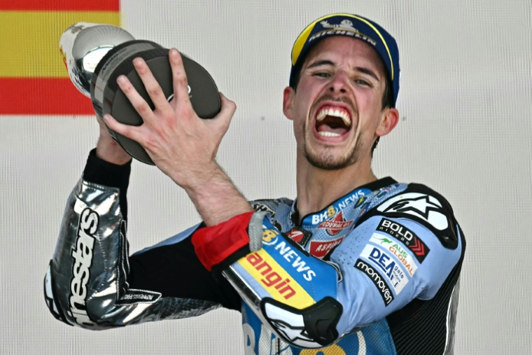 L'Espagnol Alex Marquez après avoir remporté le MotoGP d'Espagne à Jerez de la Frontera, dans le sud de l'Andalousie le 27 Avril 2025 ( AFP / JAVIER SORIANO )