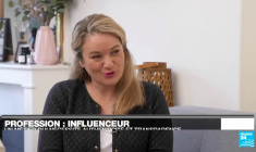 Influenceurs : une loi pour lutter contre les dérives sur les réseaux sociaux