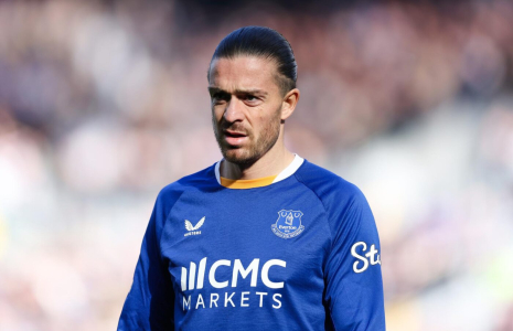 Jack Grealish puni par Everton