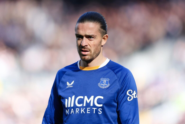 Jack Grealish puni par Everton