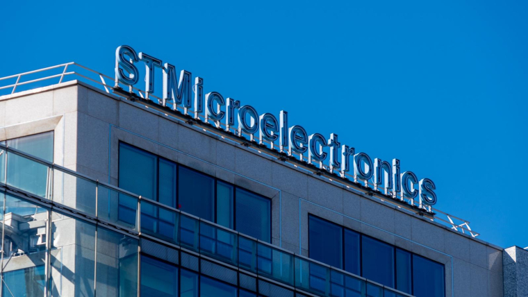 STMicroelectronics (Crédits: Adobe Stock)