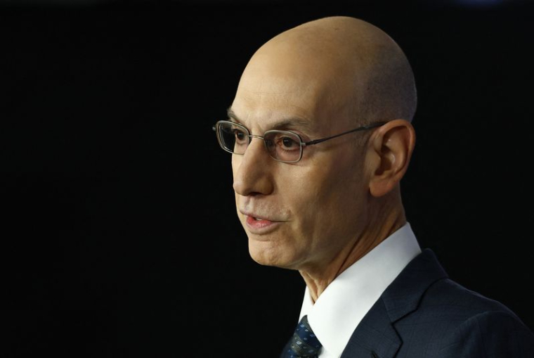 Le commissaire de la NBA Adam Silver