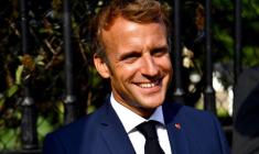 AFGHANISTAN: MACRON VEUT POURSUIVRE DES OPÉRATIONS HUMANITAIRES AU-DELÀ DU 31 AOÛT